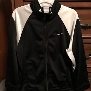 Nike jacket boys